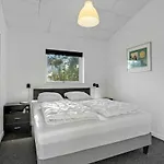 別荘 Cozy In With Sauna Rødby