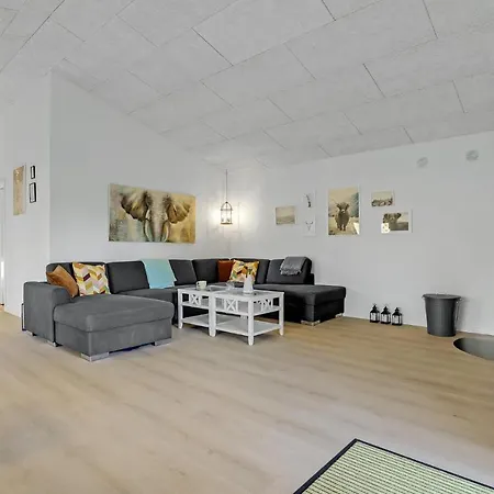 Stunning In With Kitchen Holiday home Rodby